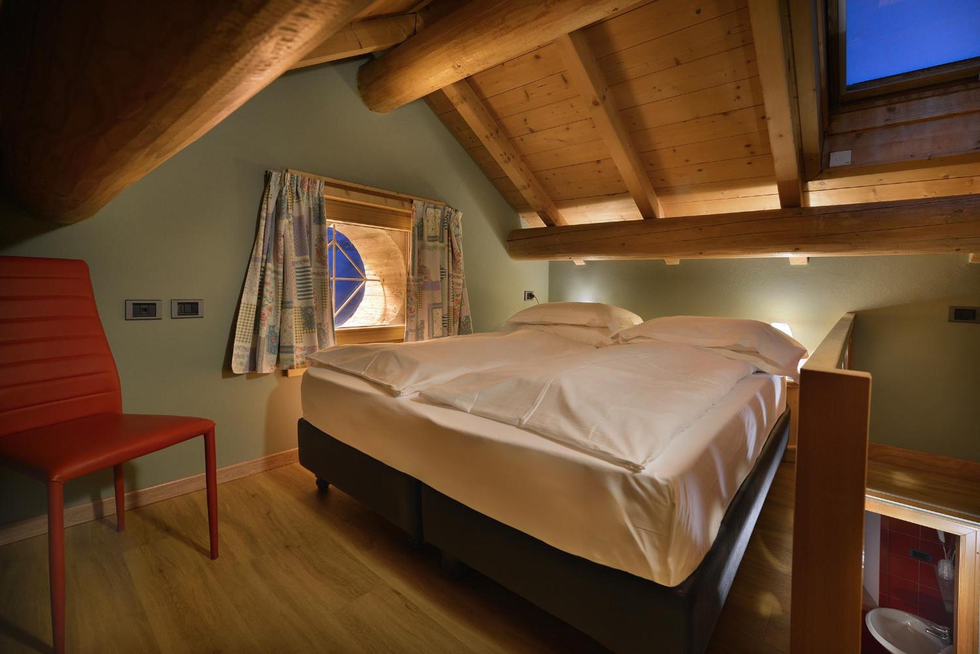 Cronox Mini Apartments Livigno Exteriör bild