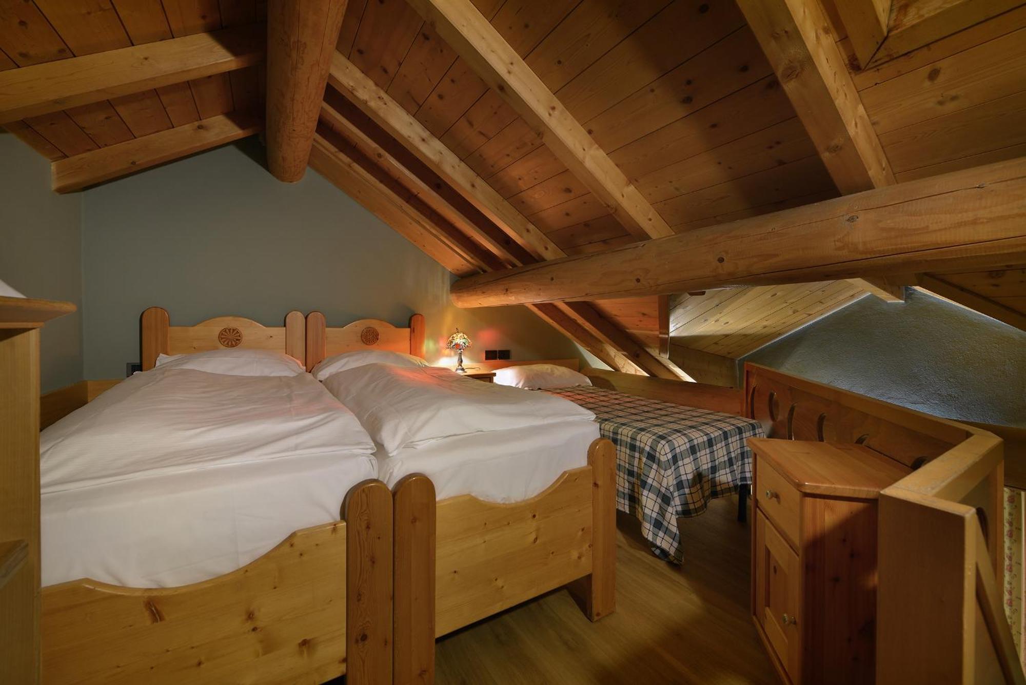 Cronox Mini Apartments Livigno Exteriör bild